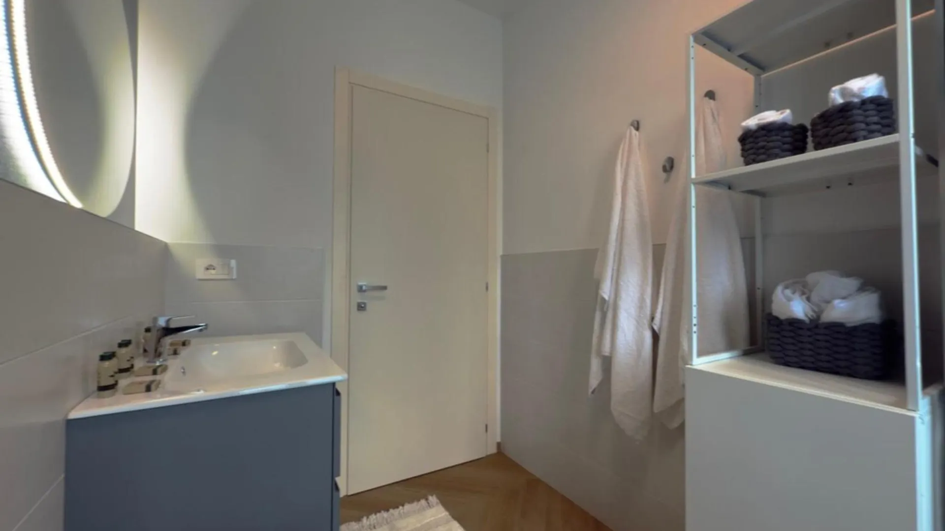 Homeby, Casa Delle Primule 0*, Milano
