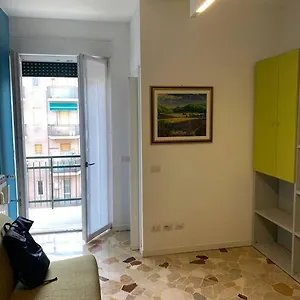 Cozy 1-room In Giambellino Appartamento